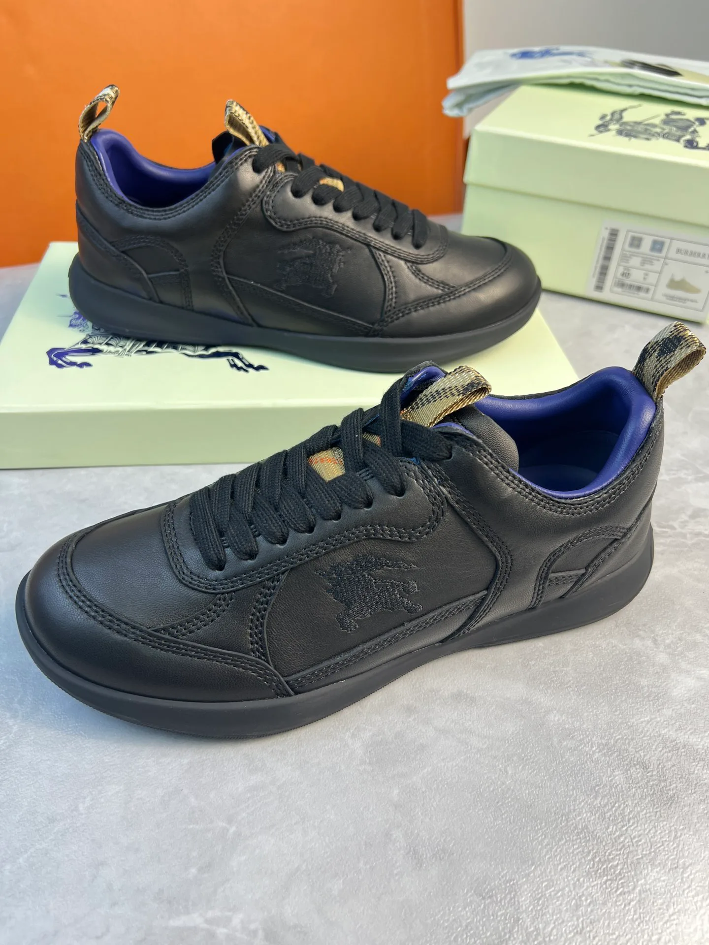 Кроссовки Мужские Burberry 17420309