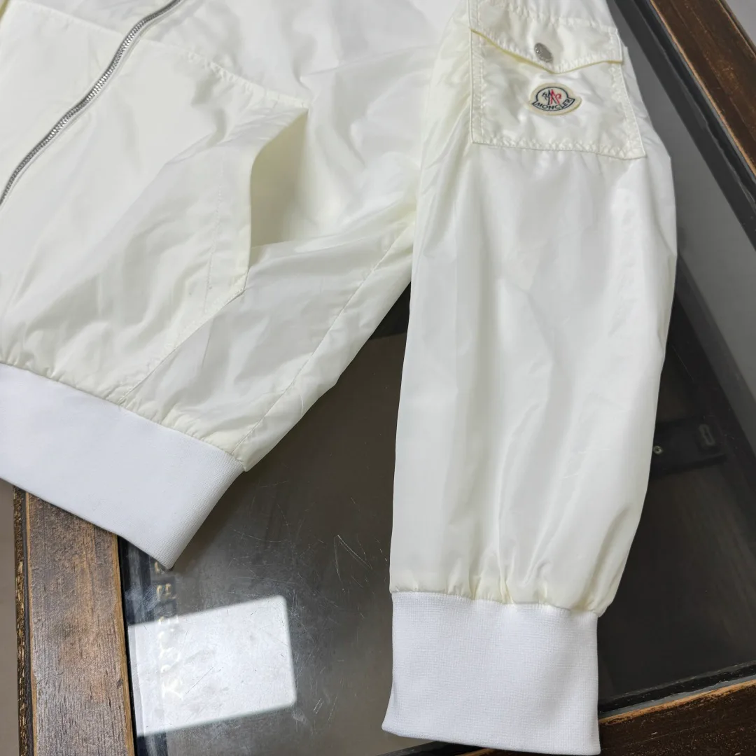 Куртки И Пуховики Женские Moncler 9642312