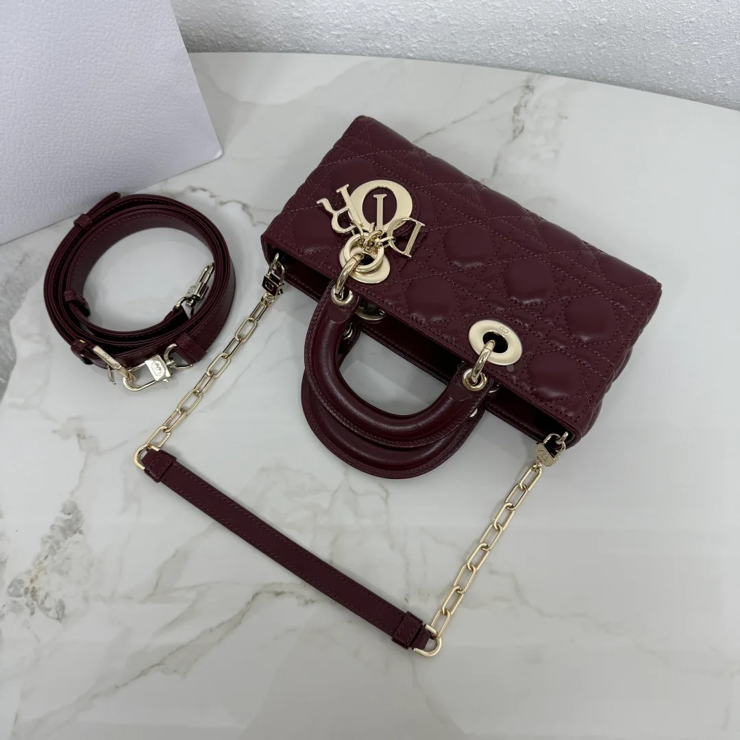 Классические Сумки Женские Christian Dior 17601426
