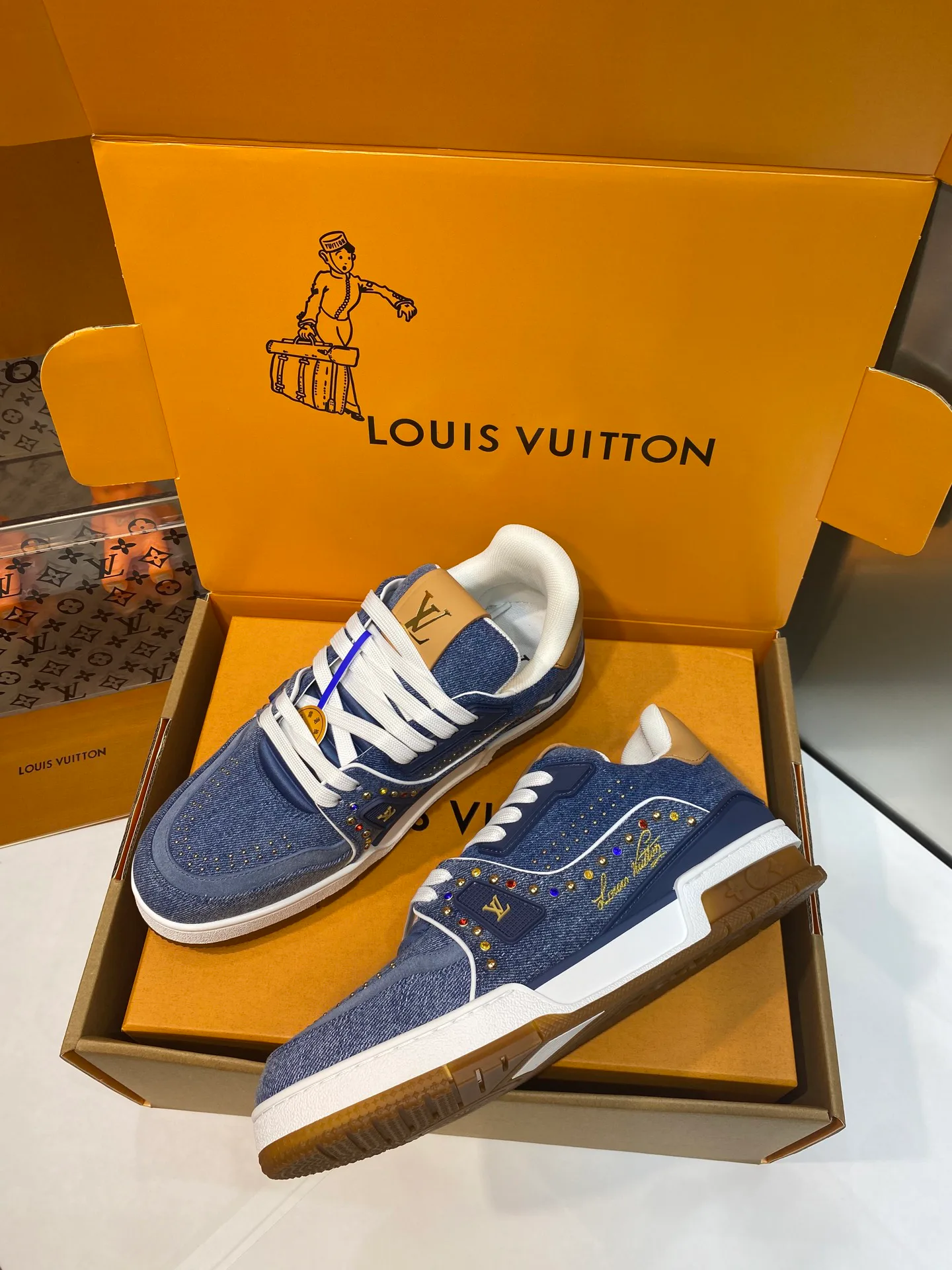 Кроссовки Женские Louis Vuitton 17969006