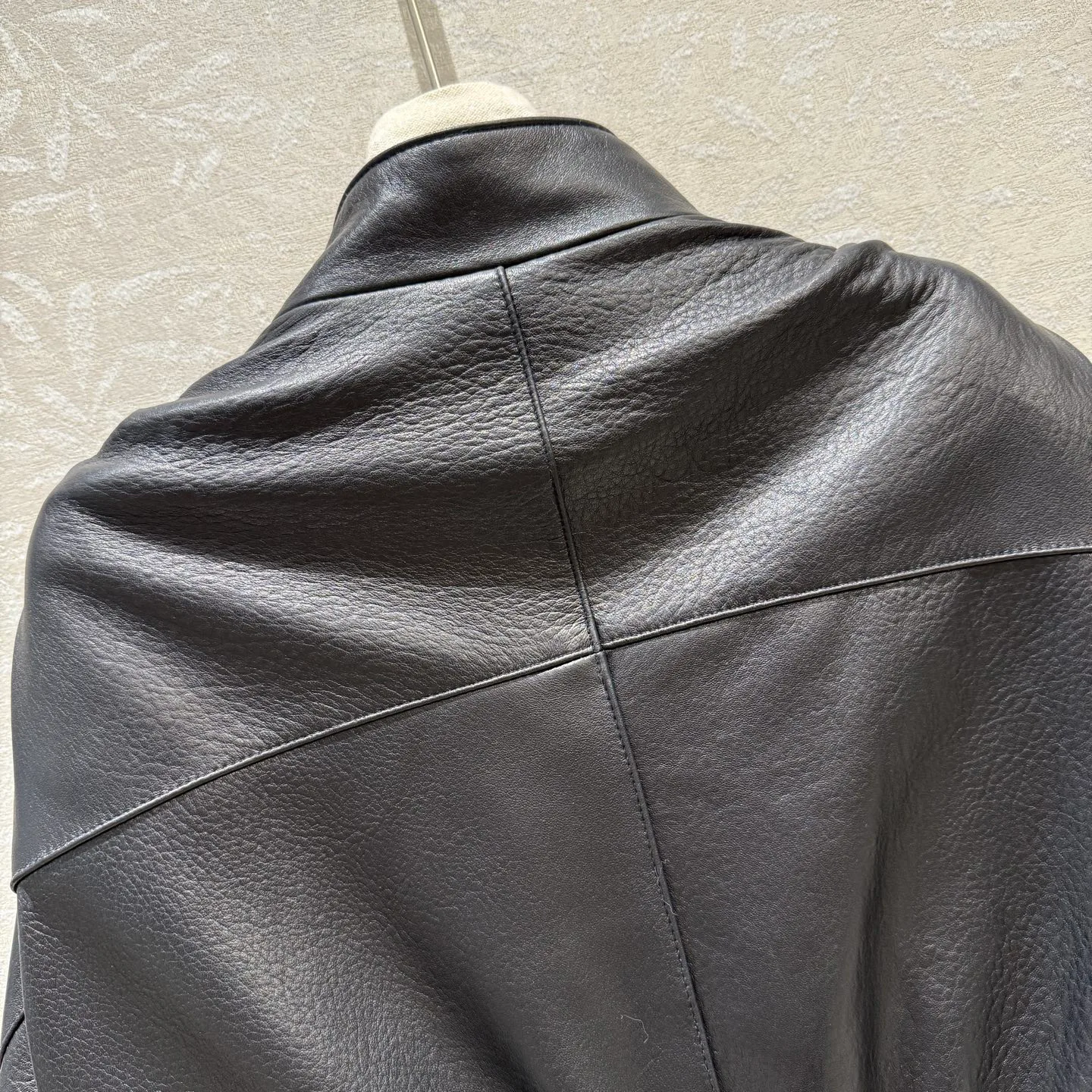 Кожаные Куртки И Дублёнки Женские Saint Laurent 18127944