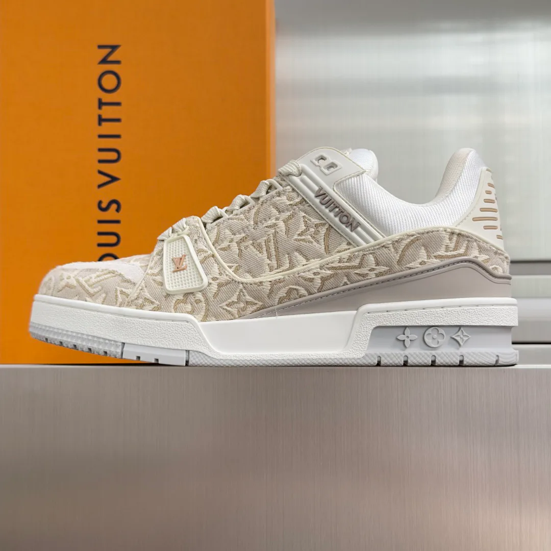 Кроссовки Женские Louis Vuitton 17772023
