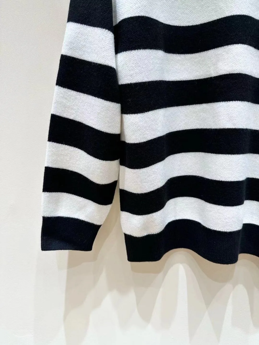 Джемперы И Свитеры Мужские Loewe 928004