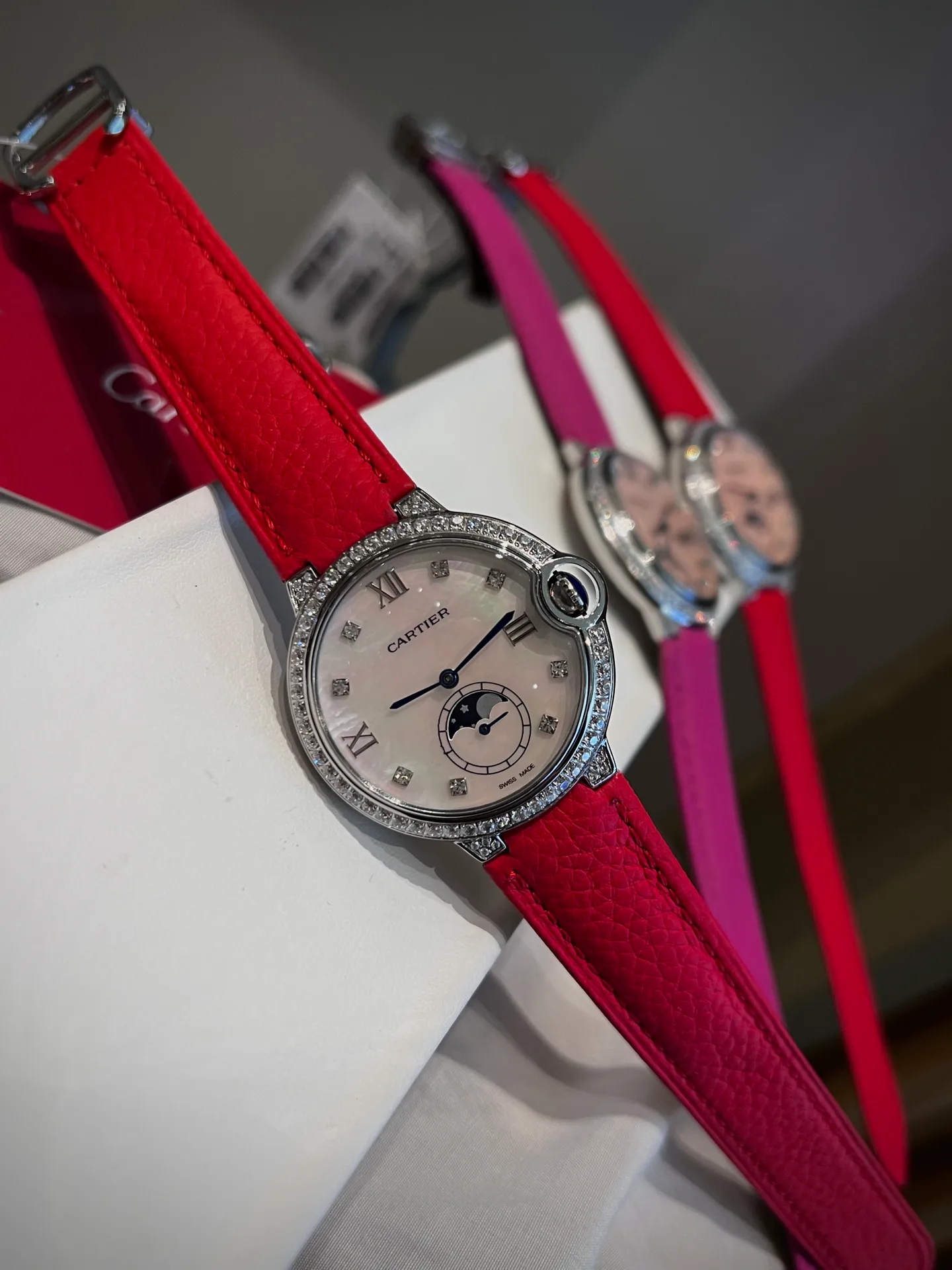 Часы Женские Cartier 17812113