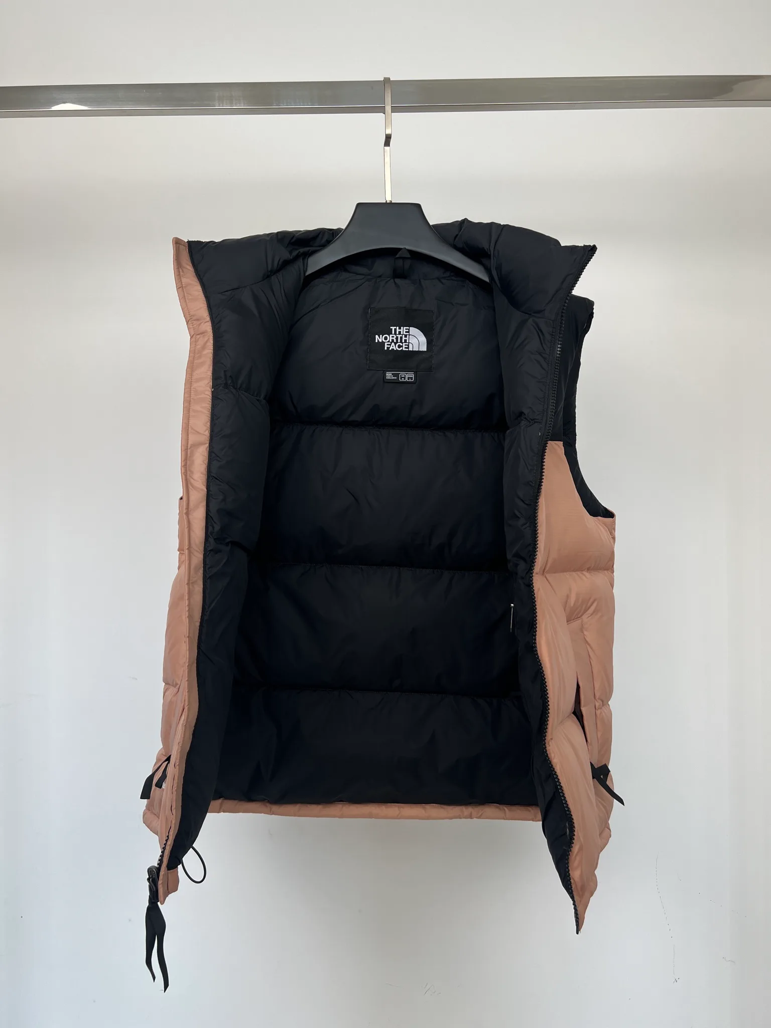 Жилеты Женские The North Face 18416031