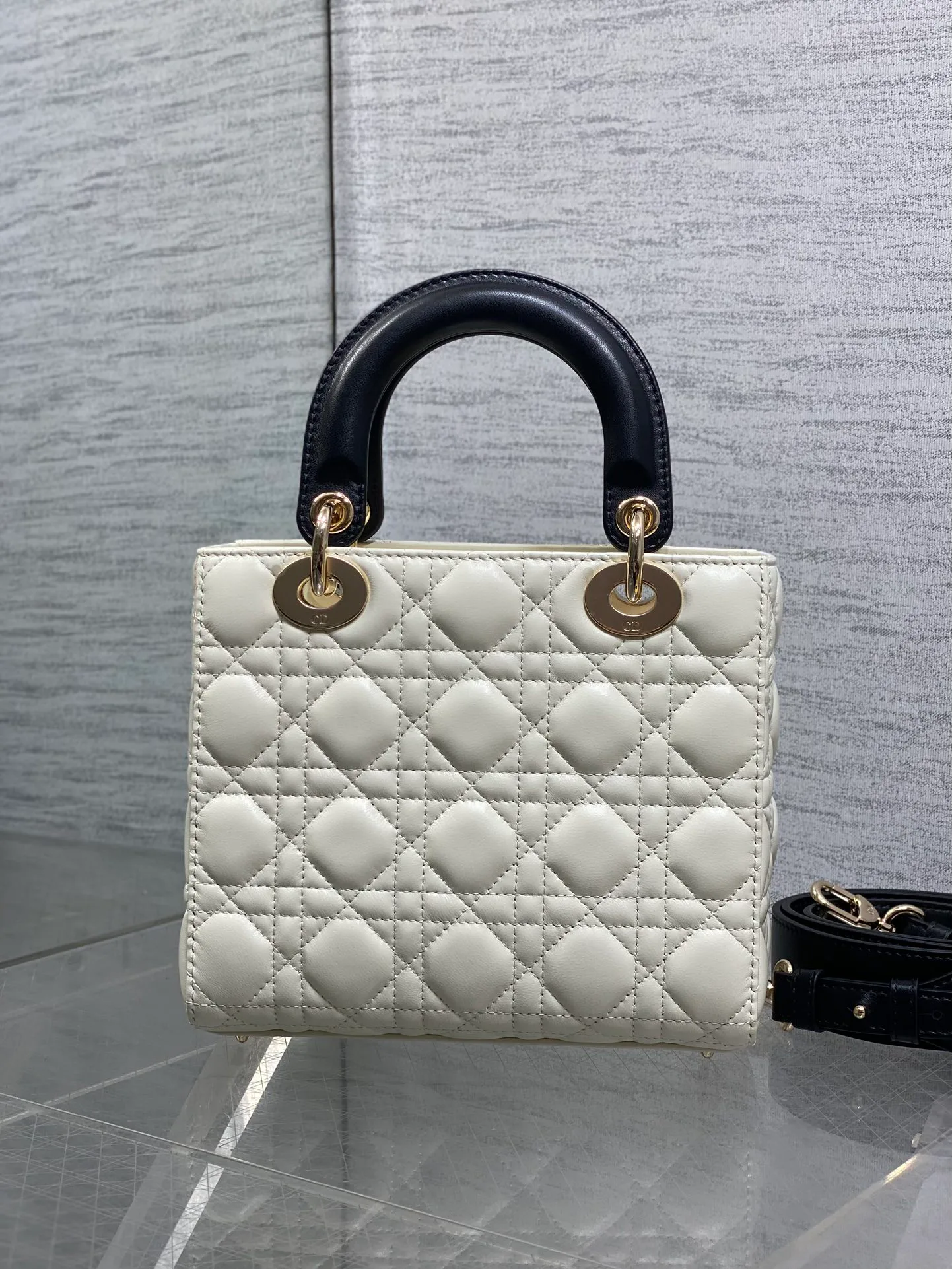 Классические Сумки Женские Christian Dior 12189488
