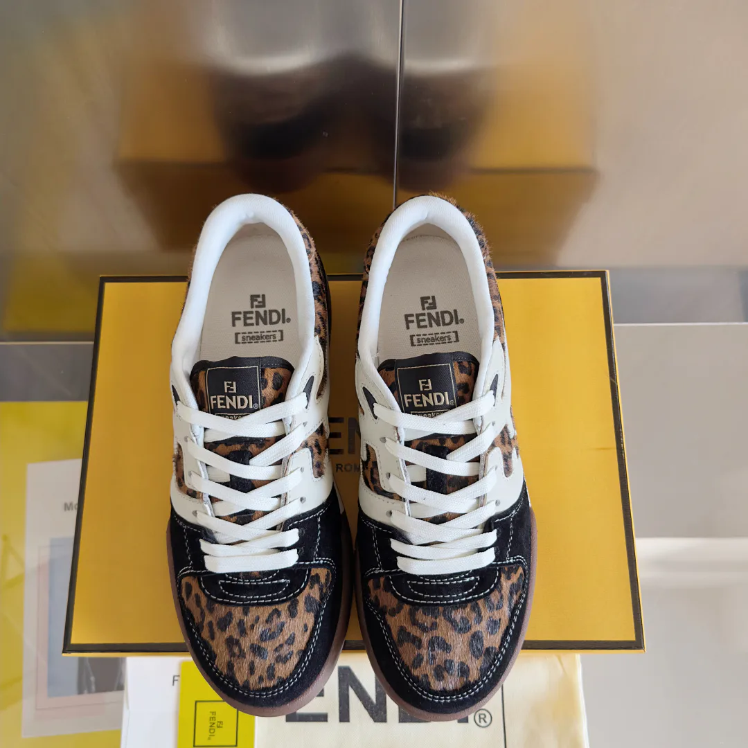 Кроссовки Женские Fendi 140652