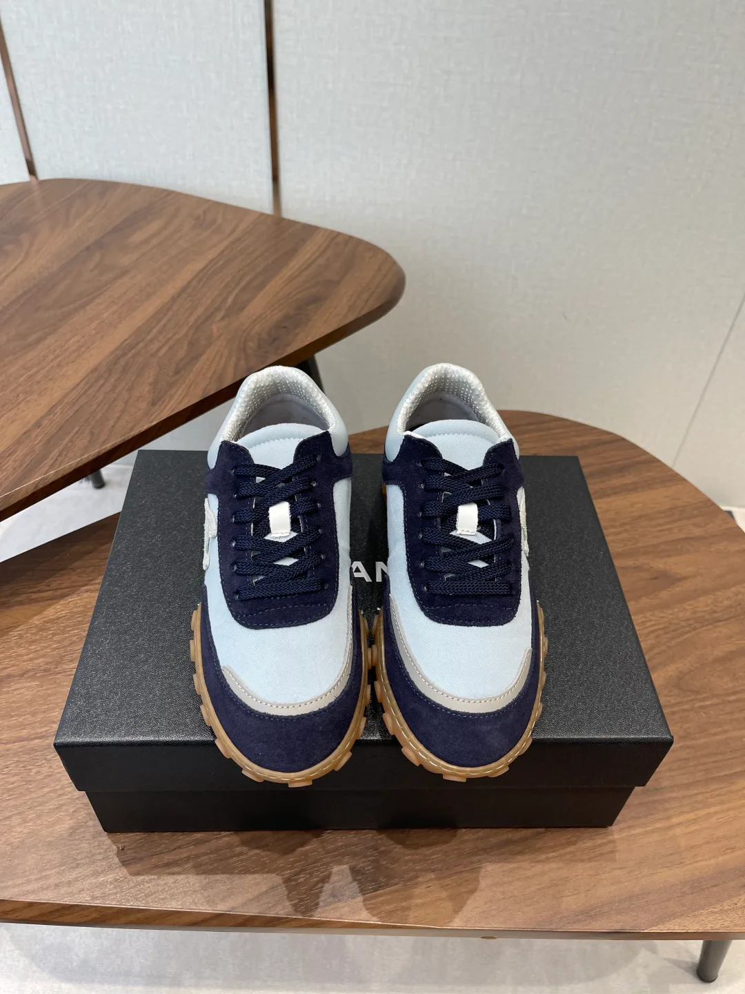 Кроссовки Женские Chanel 11645180