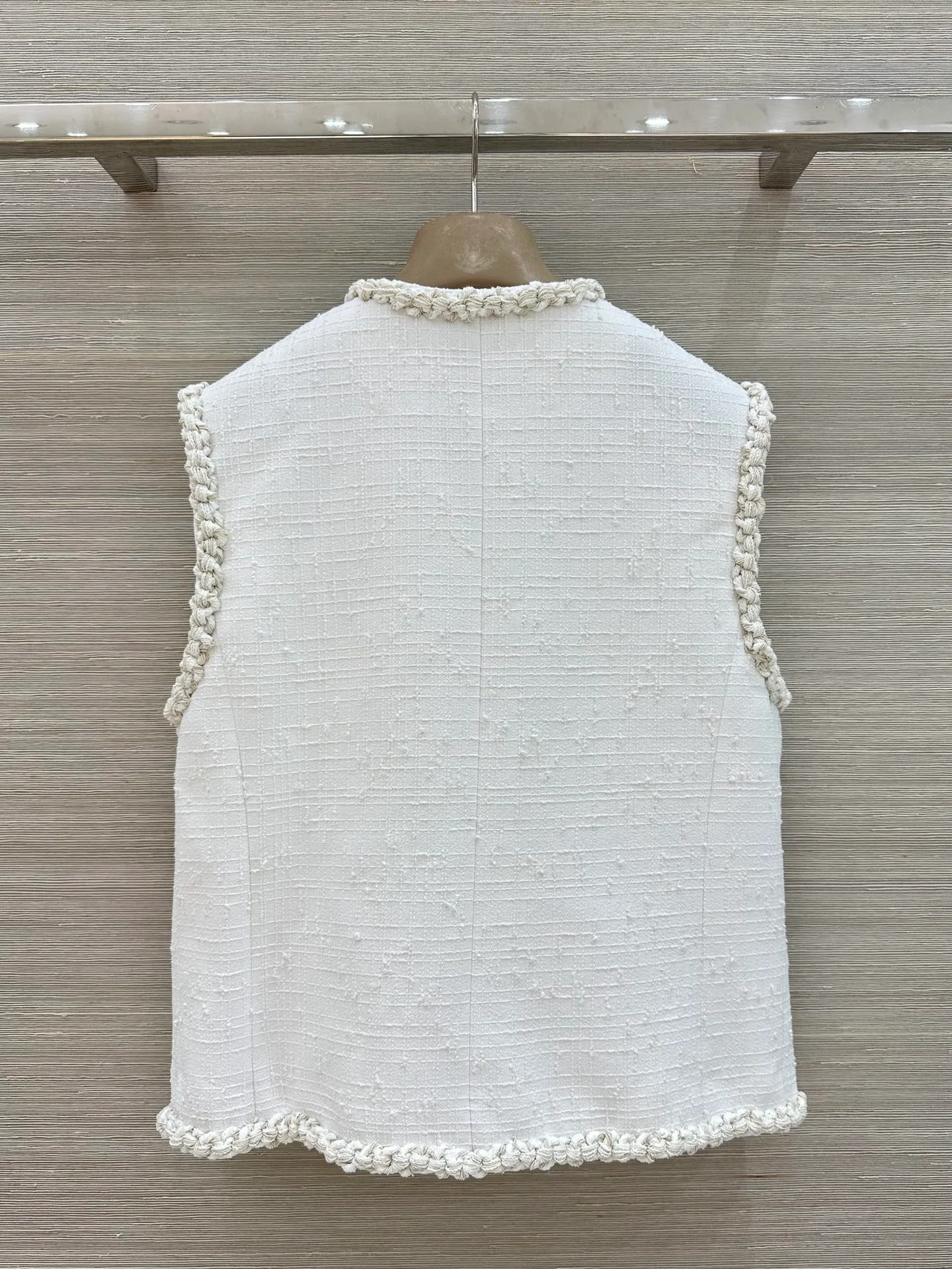 Жилеты Женские Chanel 18027444