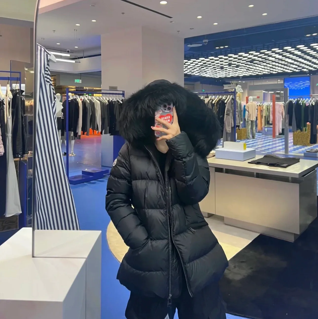 Куртки И Пуховики Женские Moncler 18130049