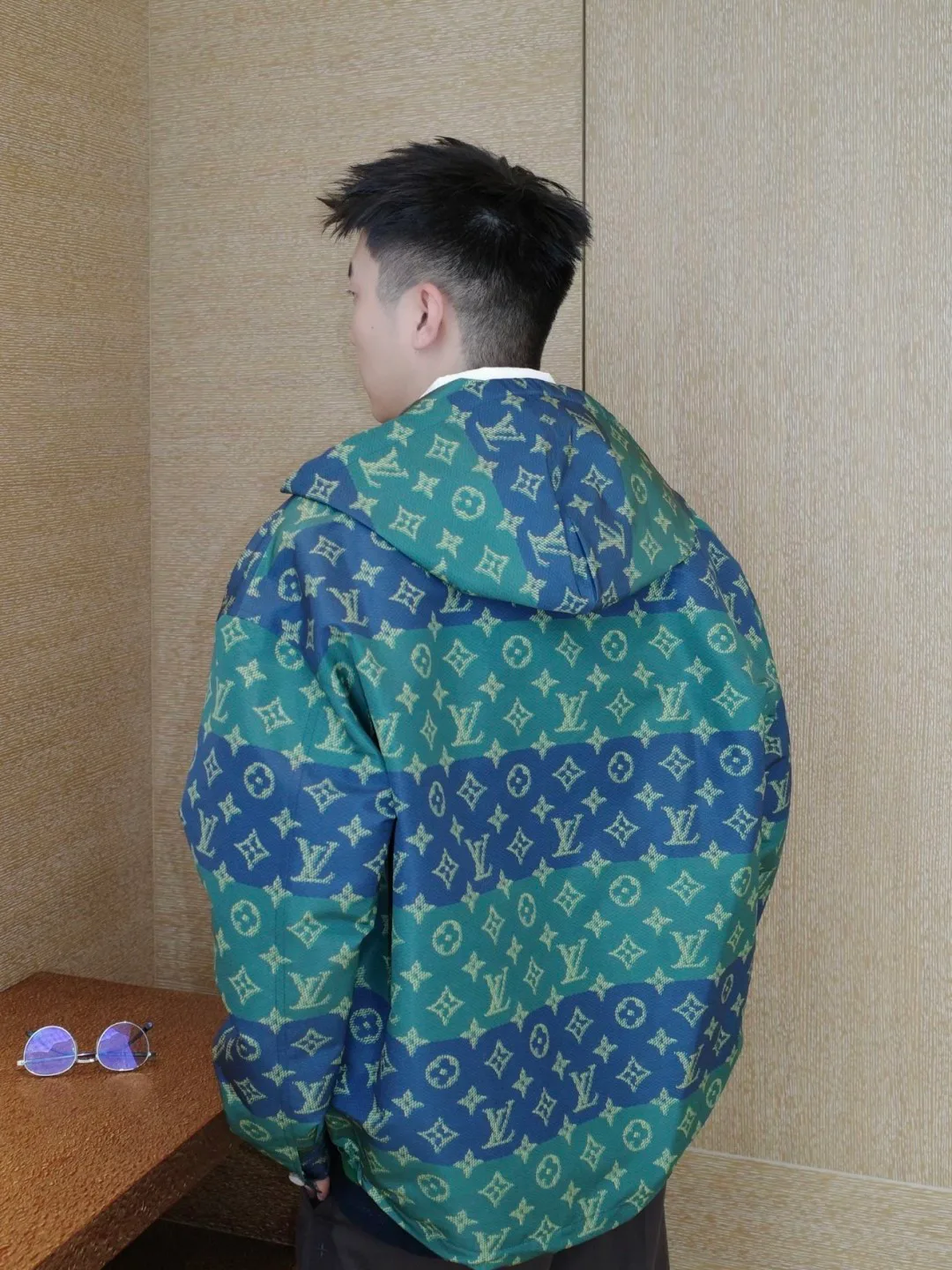 Куртки И Пуховики Мужские Louis Vuitton 8973489