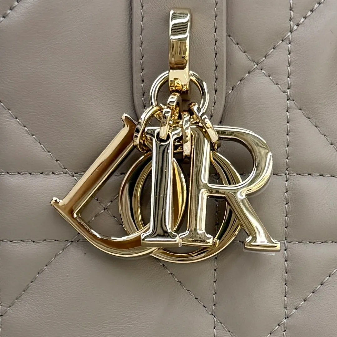 Классические Сумки Женские Christian Dior 12594807