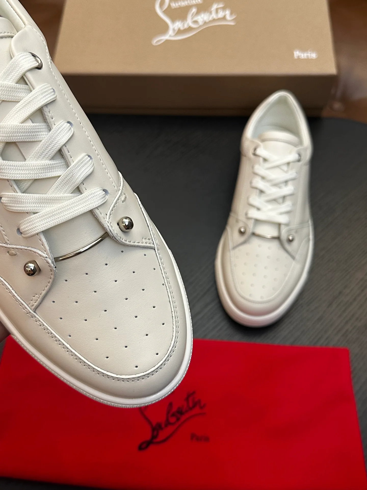 Кроссовки Мужские Christian Louboutin 11858343