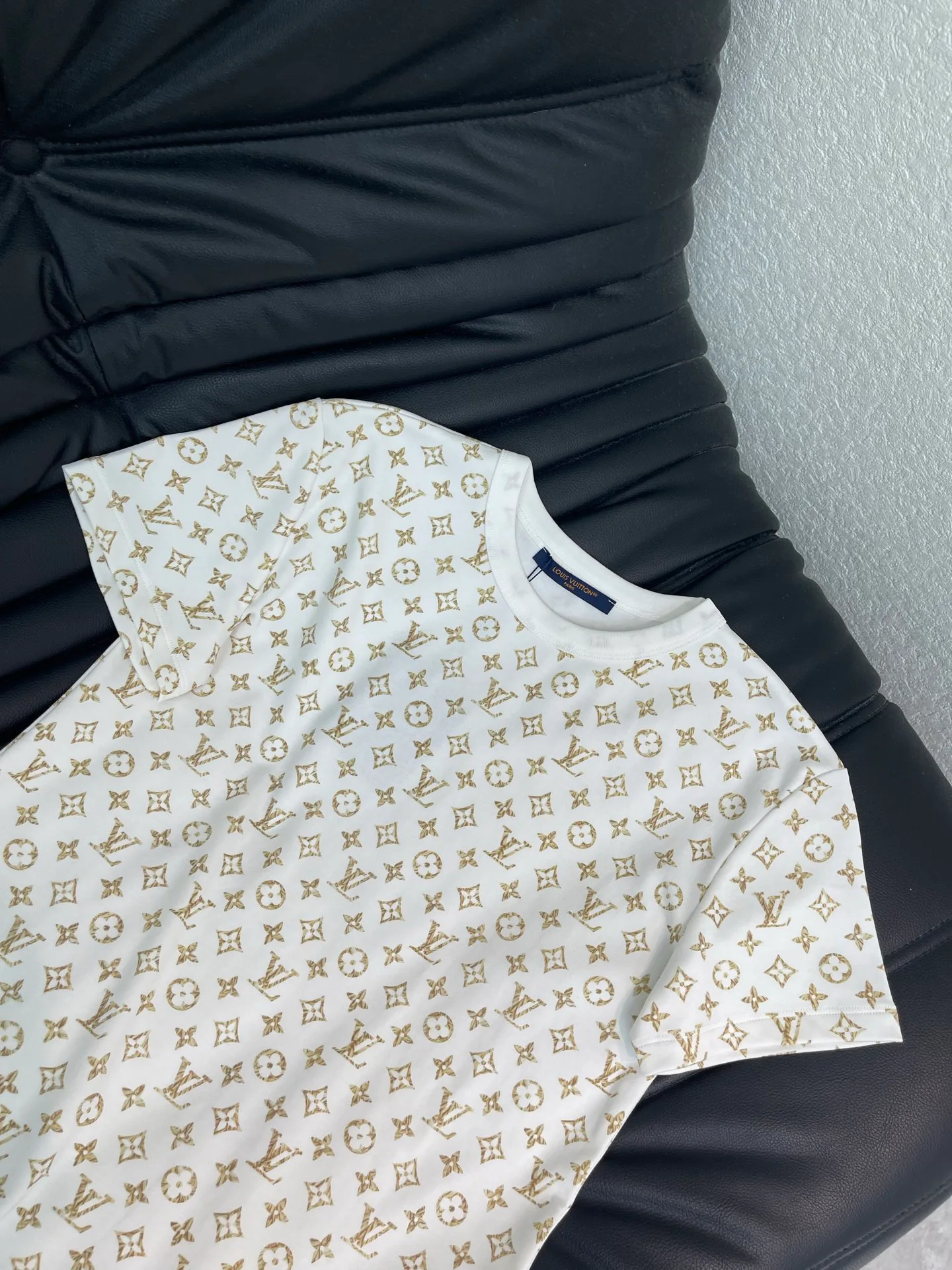 Футболки Женские Louis Vuitton 17676754