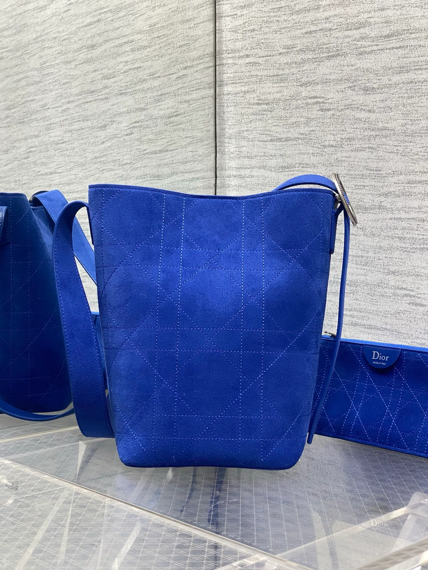 Классические Сумки Женские Christian Dior 17770282
