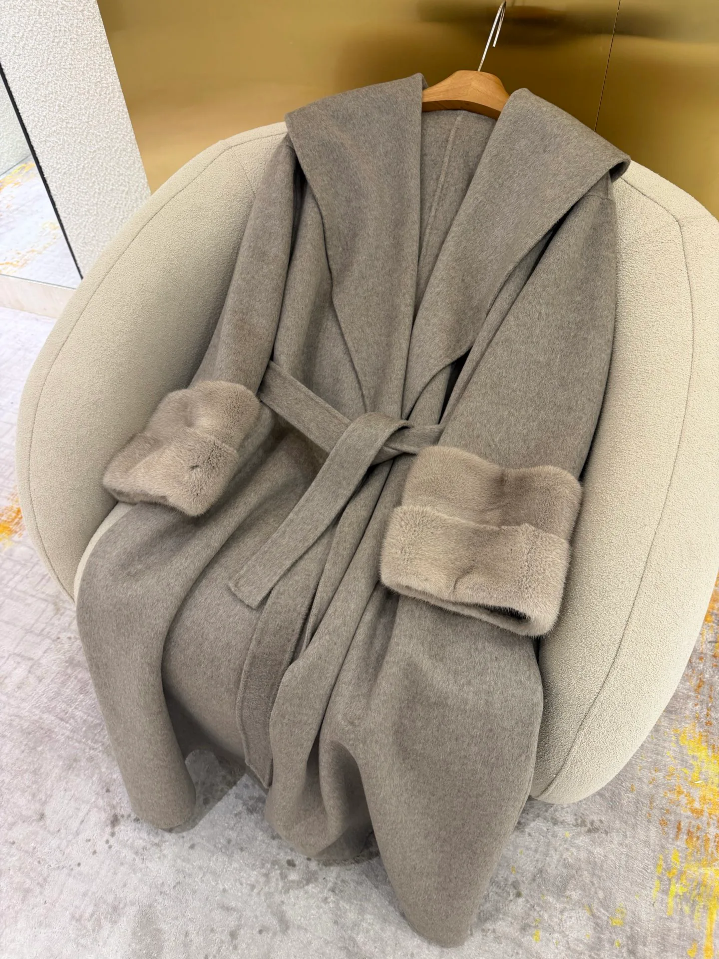Пальто Женские Loro Piana 19467057