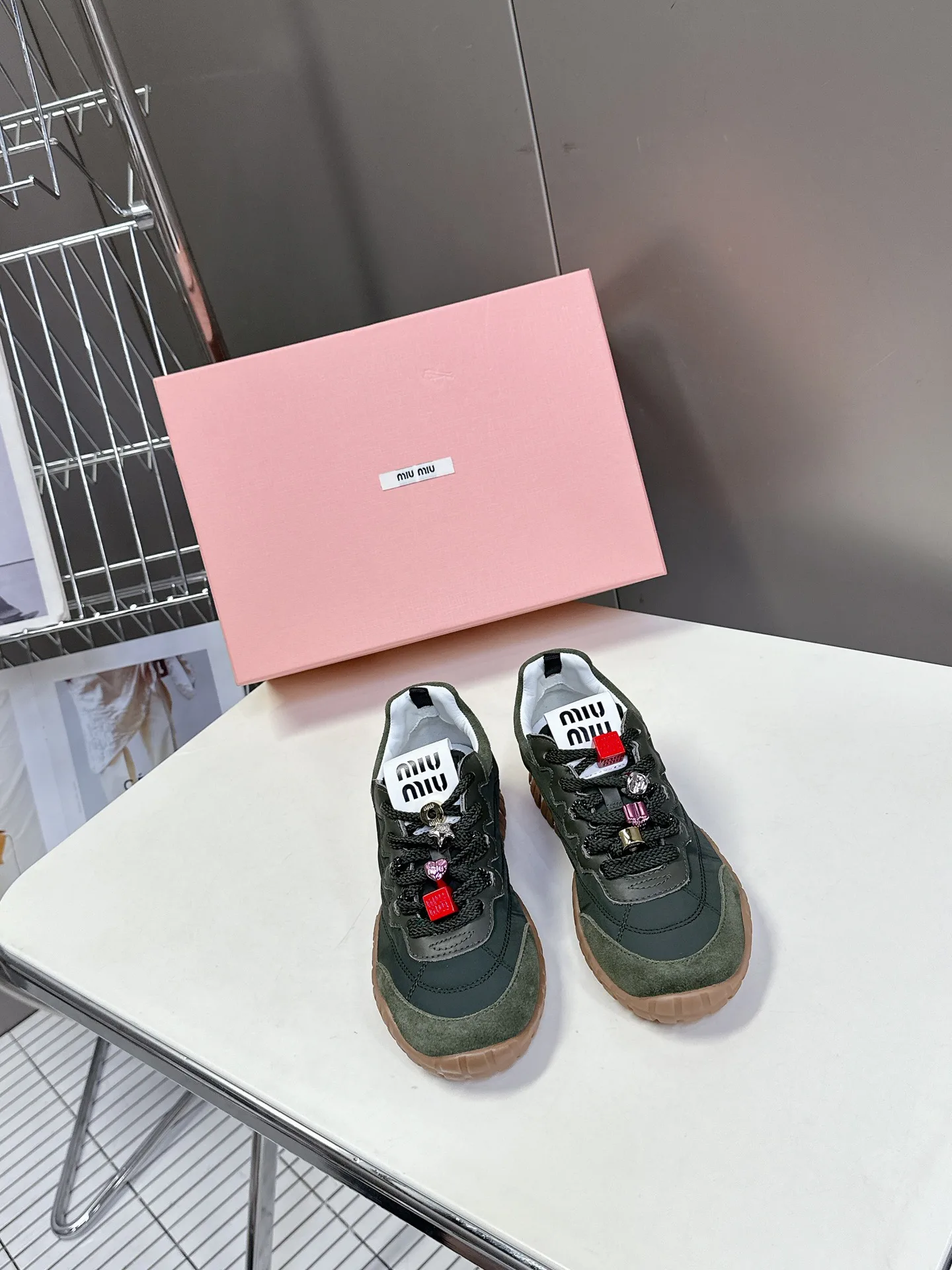 Кроссовки Женские Miu Miu 68399