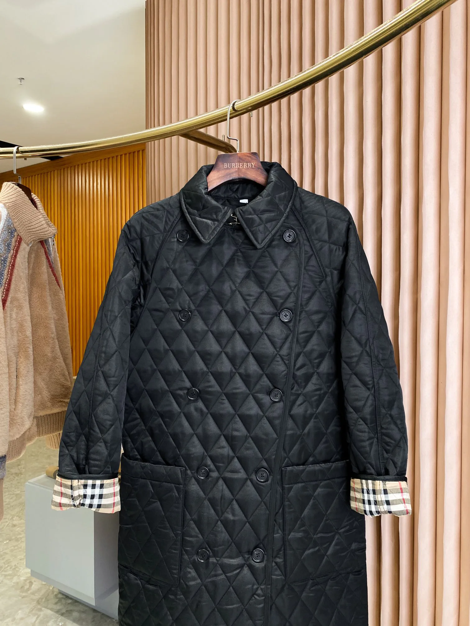 Куртки И Пуховики Женские Burberry 18277304