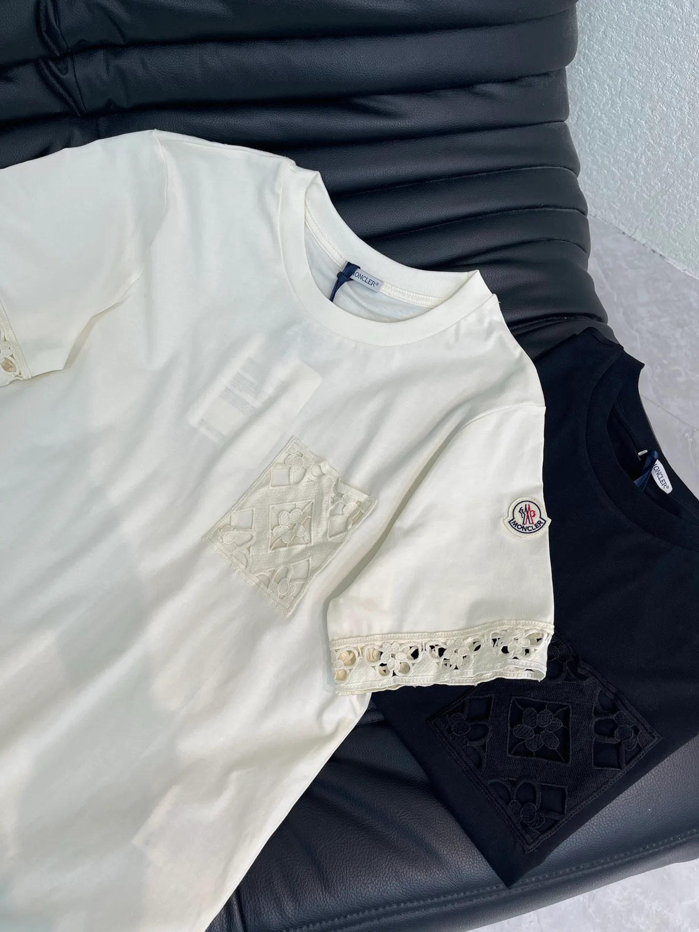 Футболки Женские Moncler 11672721