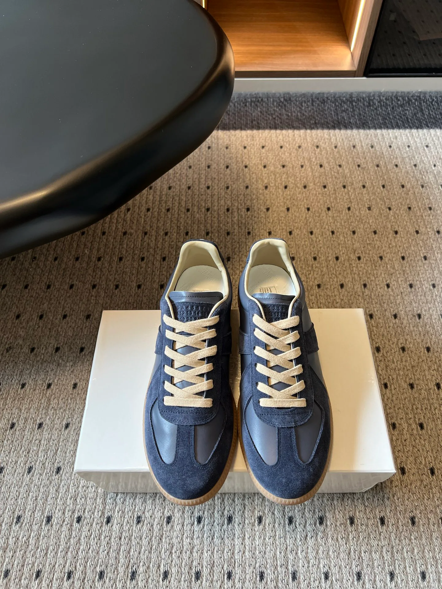 Кроссовки Женские Maison Margiela 17419518