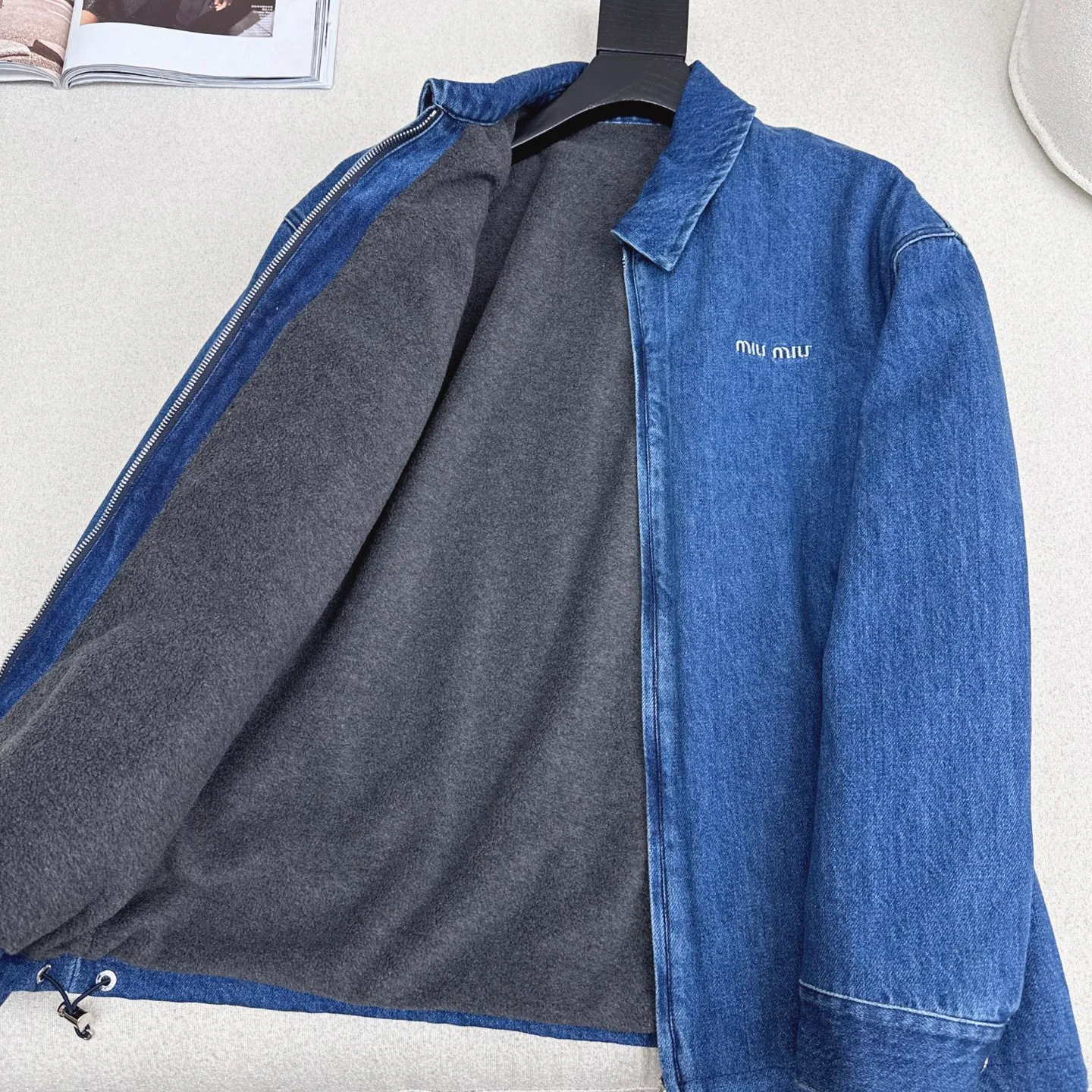 Куртки И Пуховики Женские Miu Miu 4772036