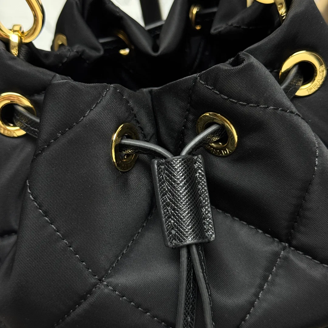 Сумки На Ремне Женские Prada 225579