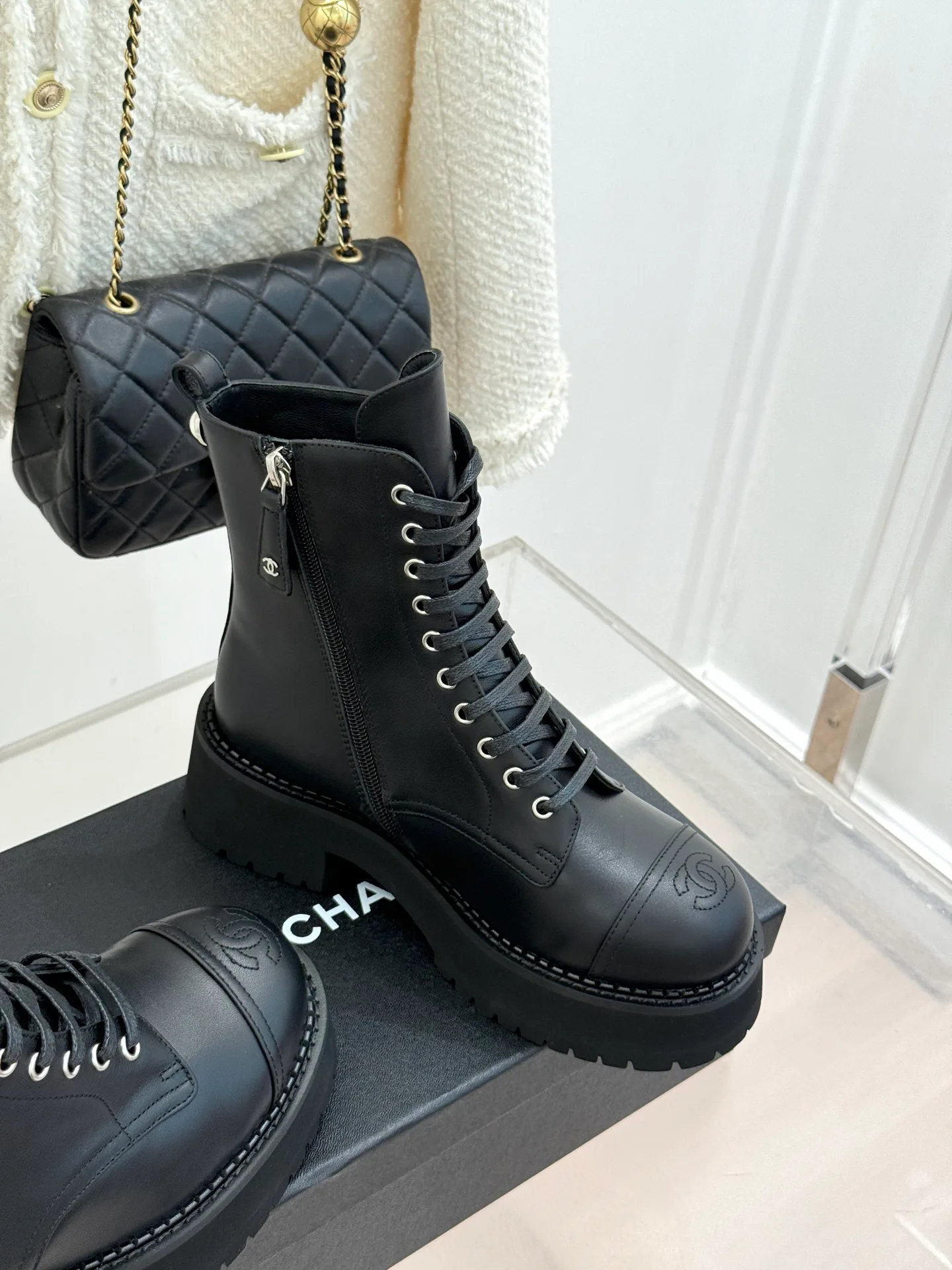 Ботинки Женские Chanel 19780083