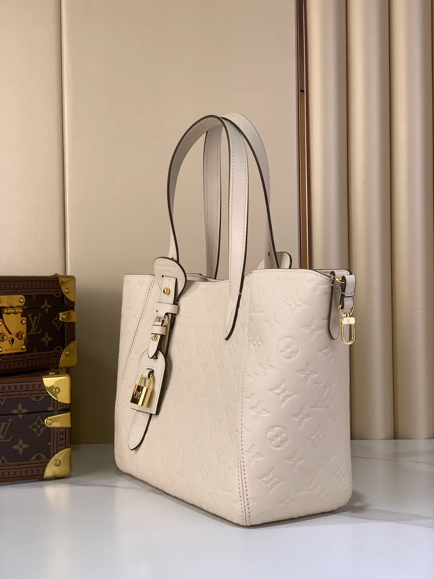 Классические Сумки Женские Louis Vuitton 11617466