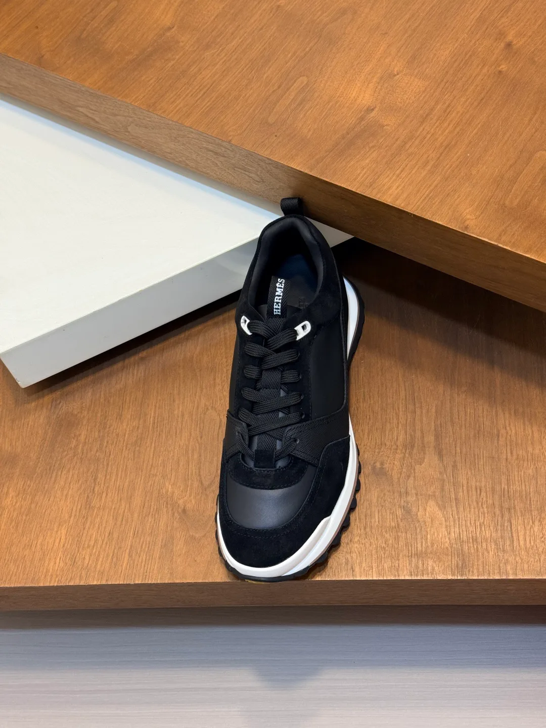 Кроссовки Мужские Hermes 18055241