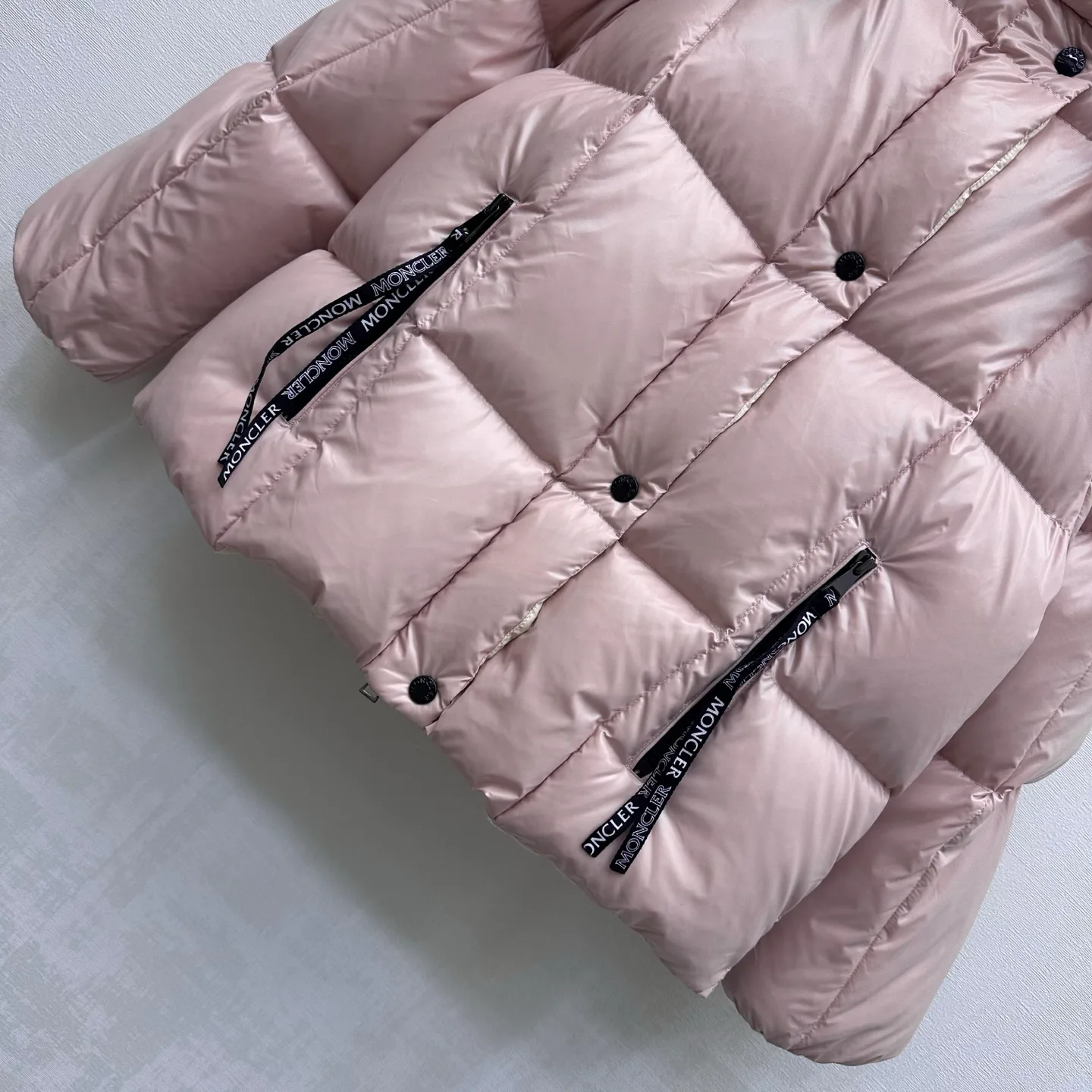Куртки И Пуховики Женские Moncler 19057933