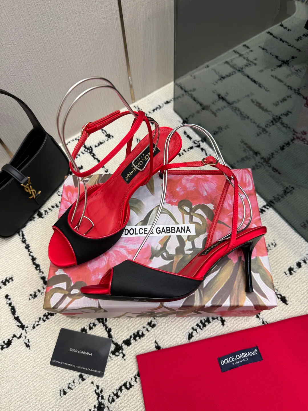 Босоножки Женские Dolce & Gabbana 18335959