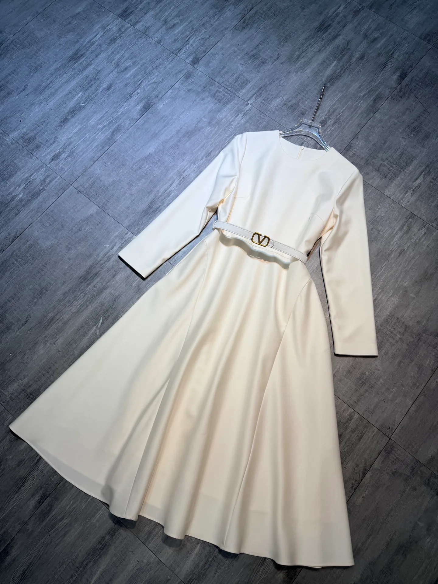 Платья Женские Valentino 18832970