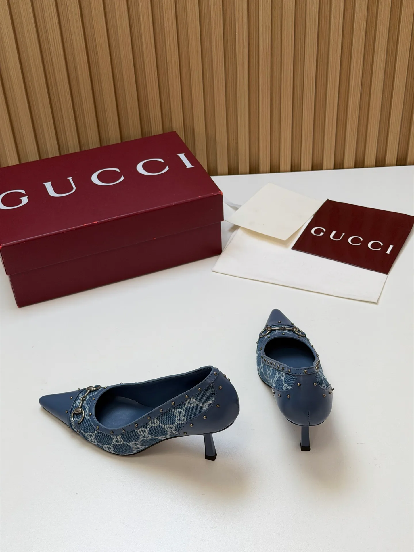 Туфли Женские Gucci 17631696