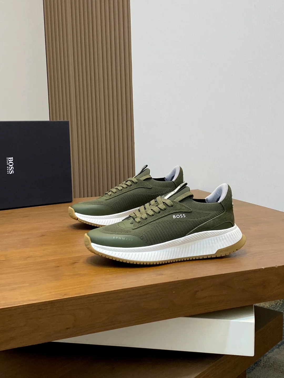 Кроссовки Мужские Hugo Boss 105548