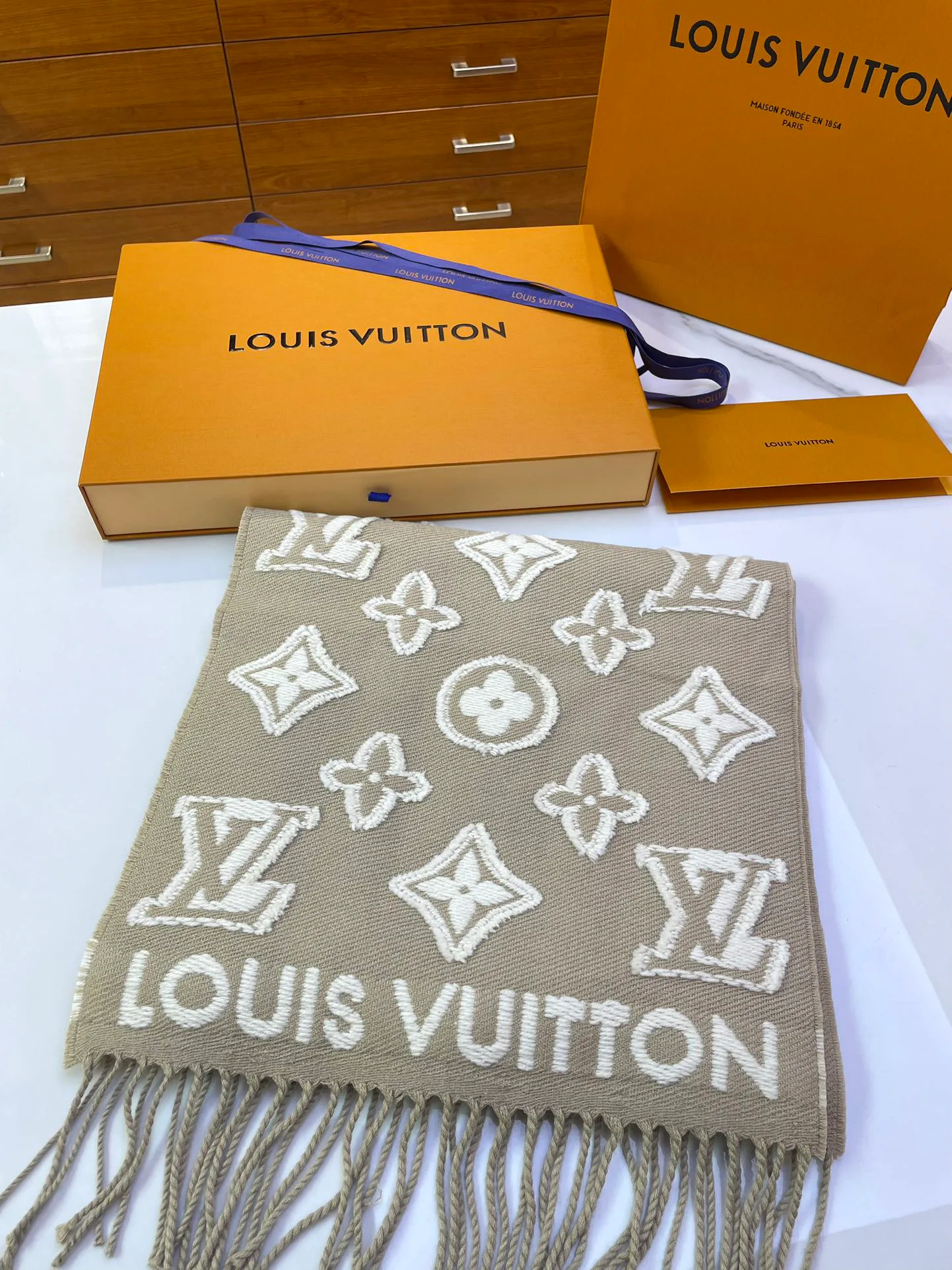 Шарфы Louis Vuitton 15309