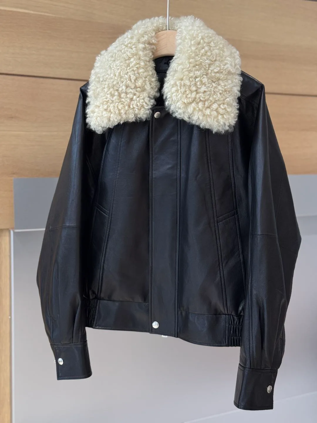 Кожаные Куртки И Дублёнки Женские Bottega Veneta 282367