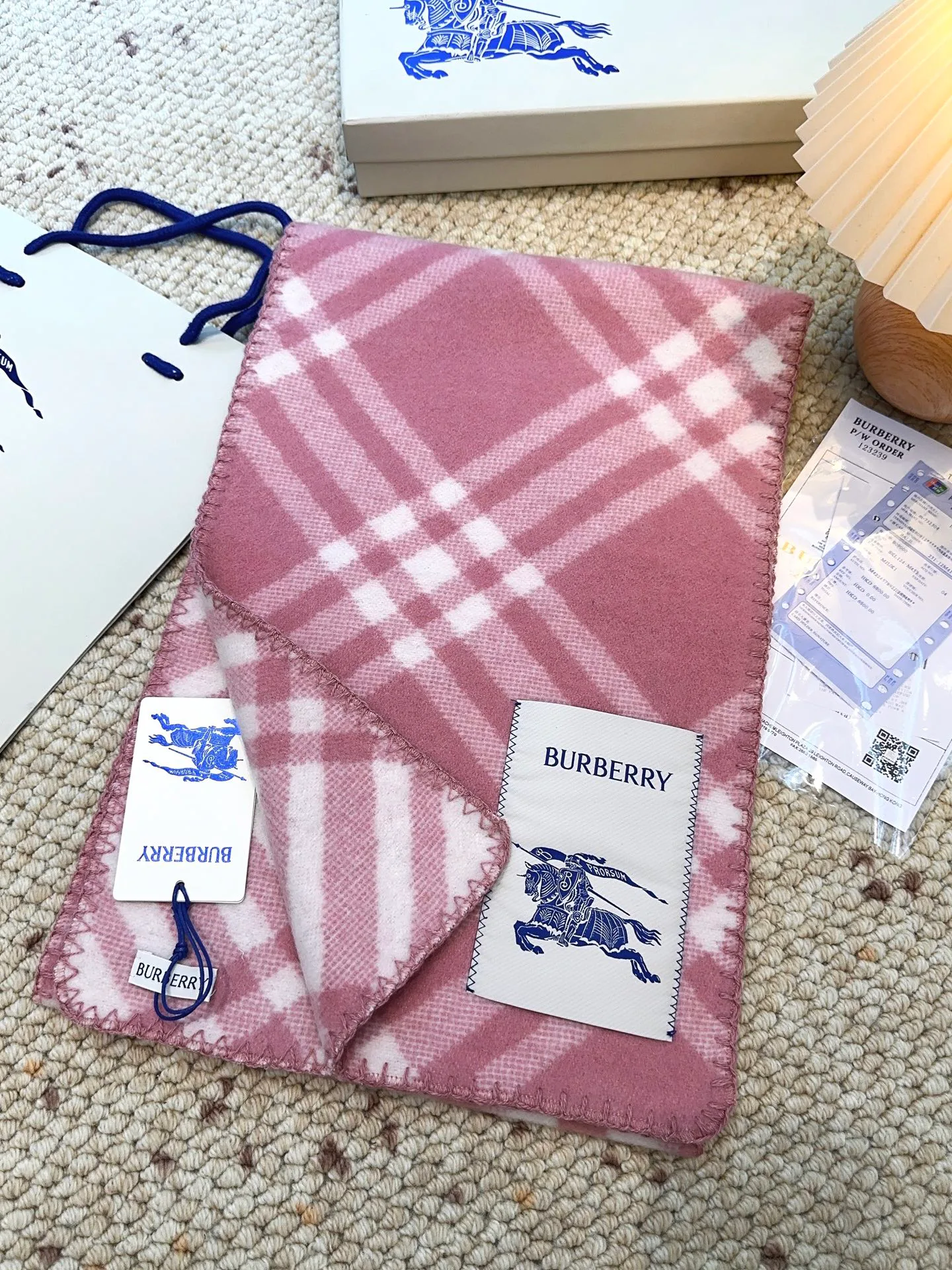 Шарфы Burberry 18401217