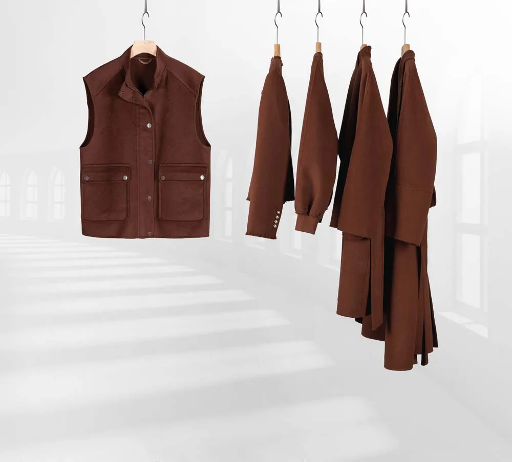 Жилеты Женские Brunello Cucinelli 18933958