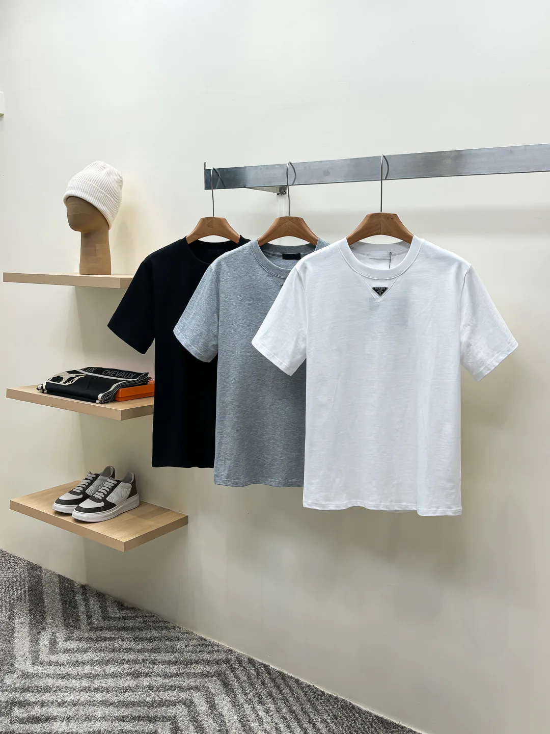 Футболки Женские Prada 11415827