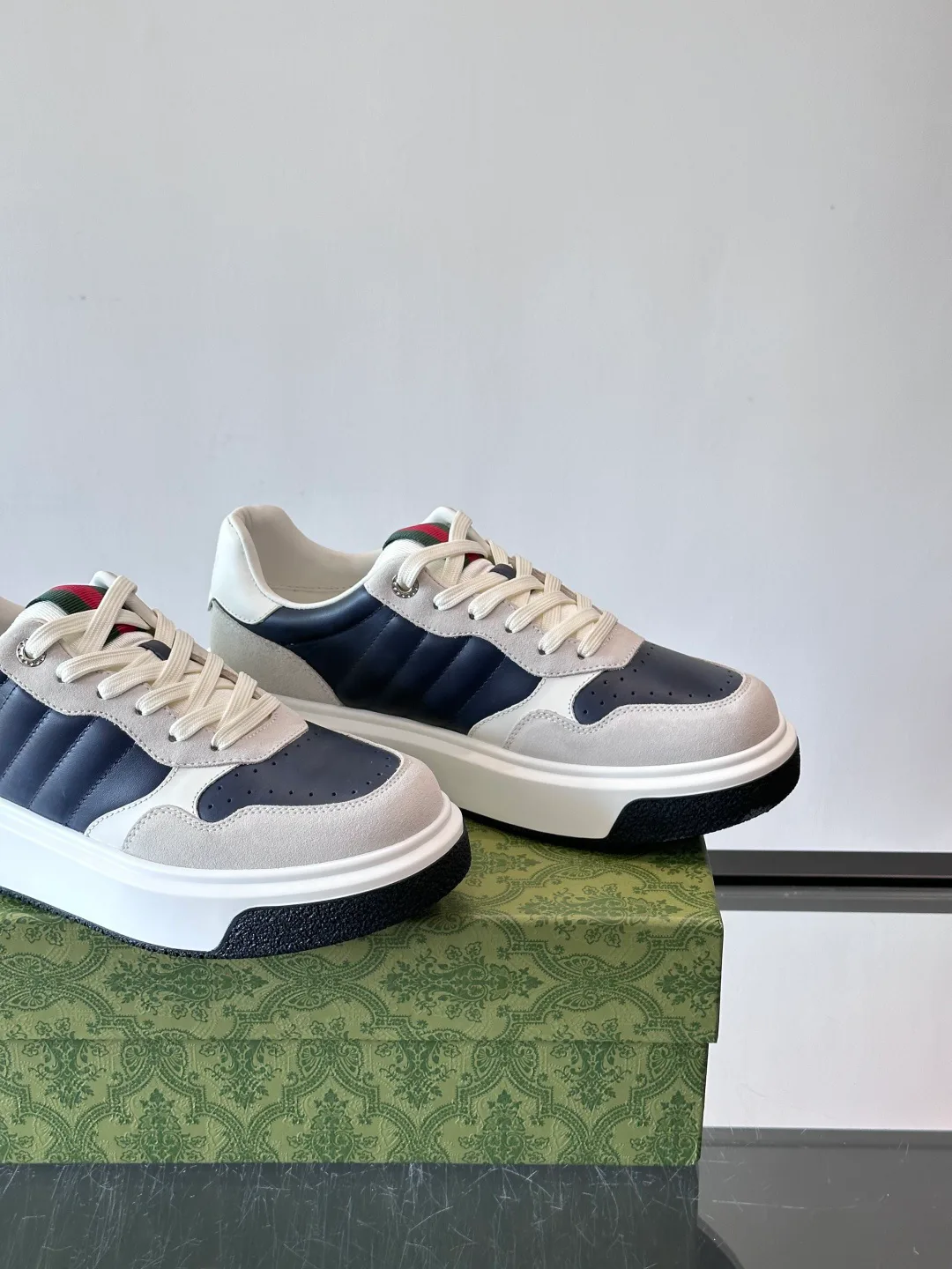 Кроссовки Мужские Gucci 1002690