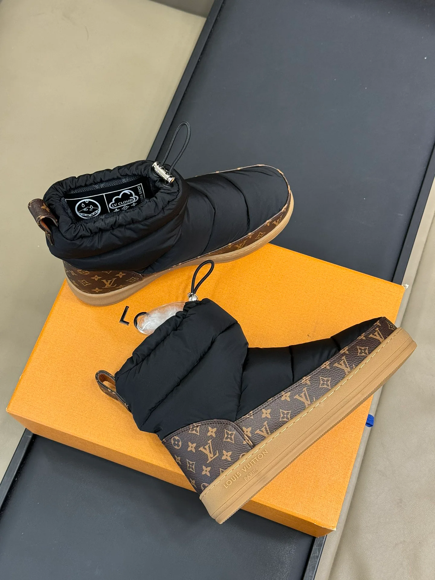 Угги Женские Louis Vuitton 18703375