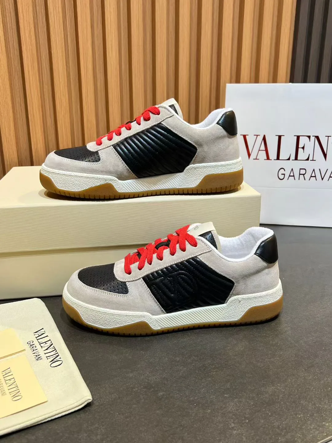 Кроссовки Женские Valentino 9699666