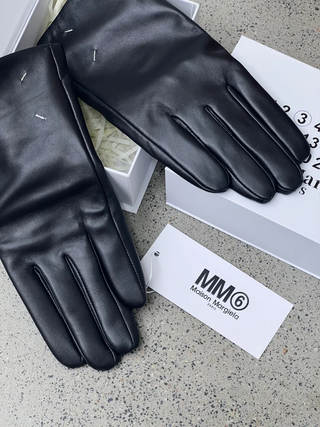 Перчатки Maison Margiela 602808