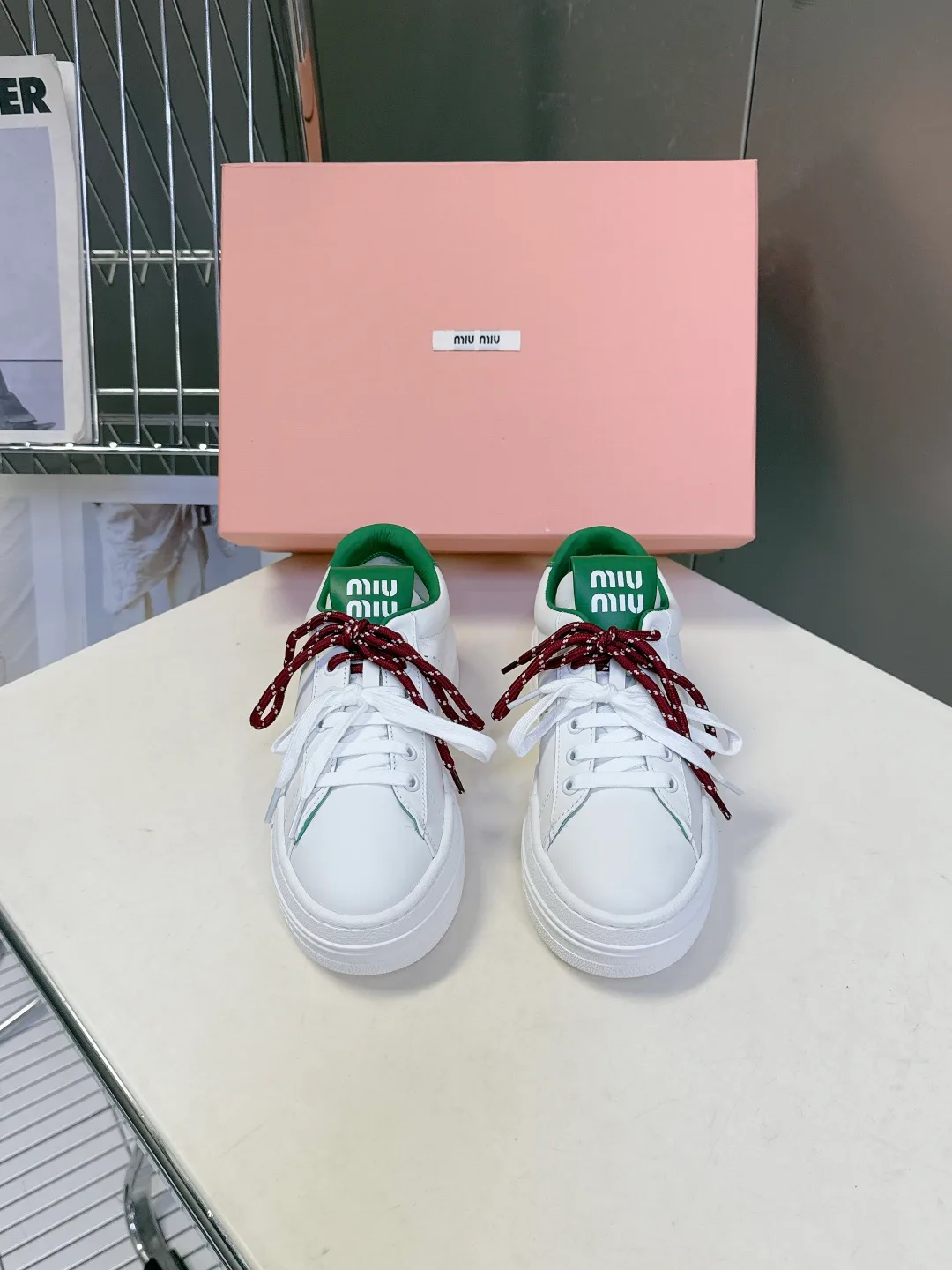 Кроссовки Женские Miu Miu 17589319
