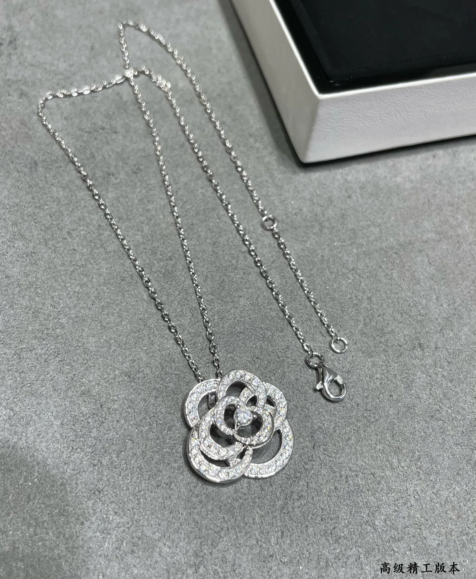 Бижутерия Chanel 17235582