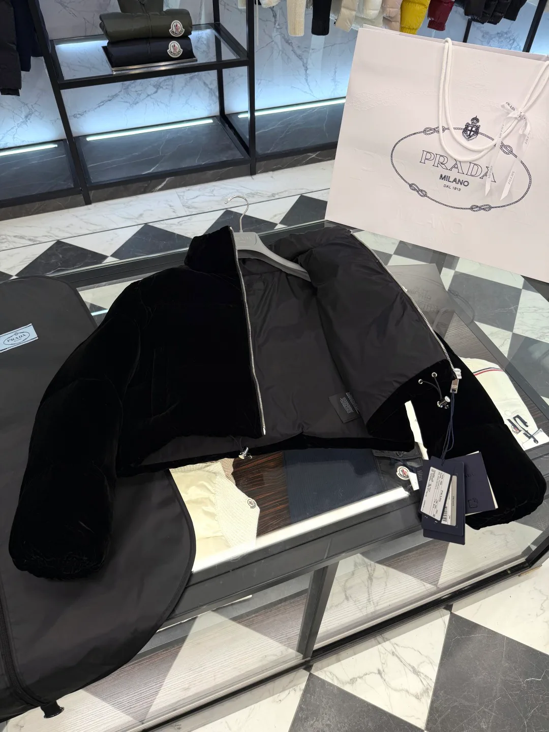 Куртки И Пуховики Женские Prada 19210146