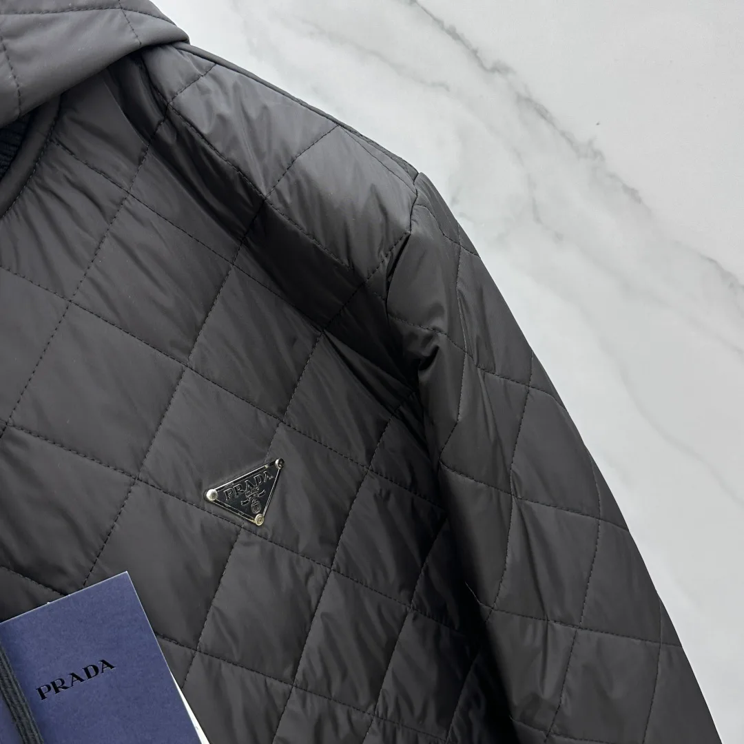 Куртки И Пуховики Мужские Prada 18246799