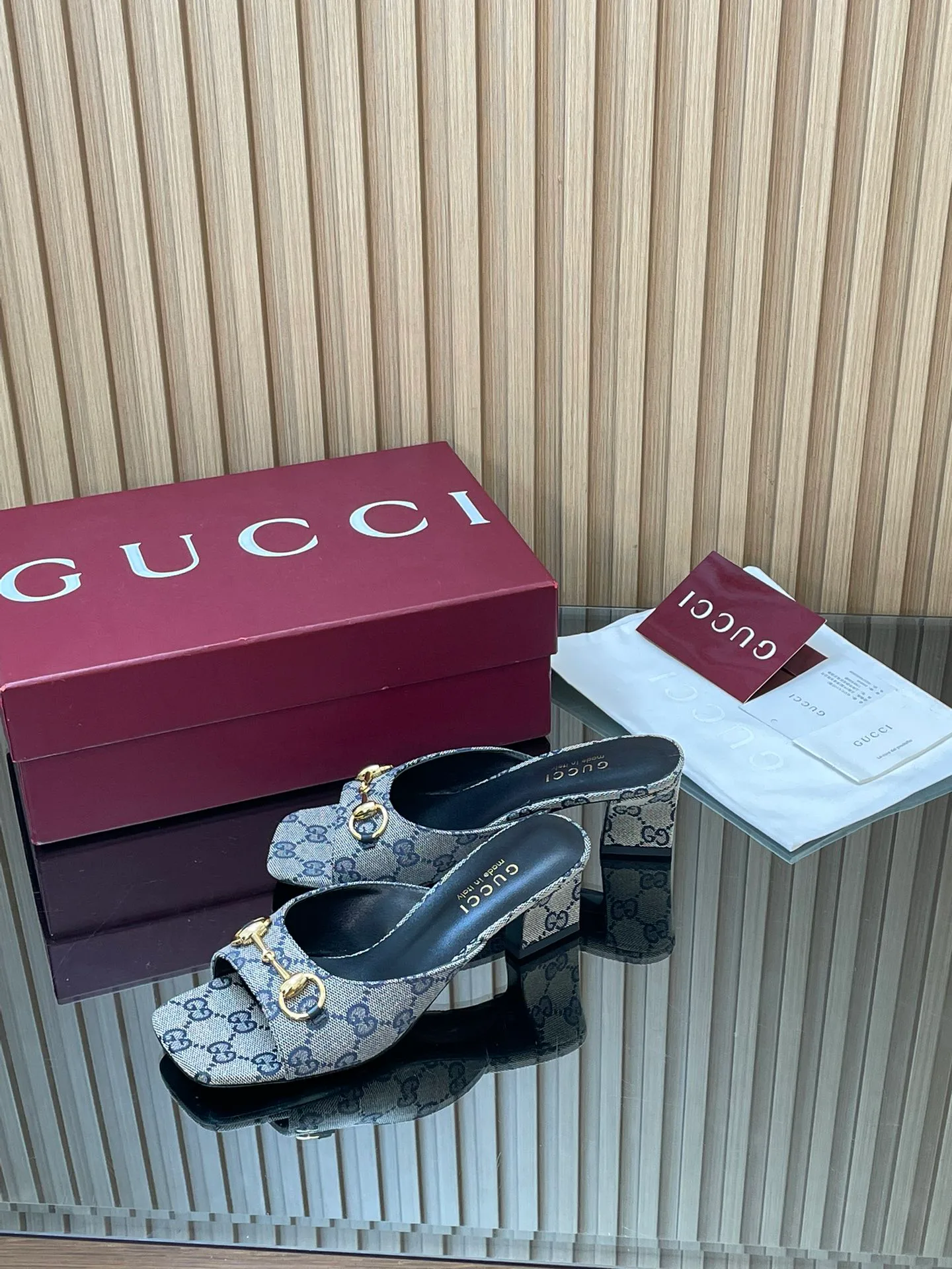 Босоножки Женские Gucci 11616345