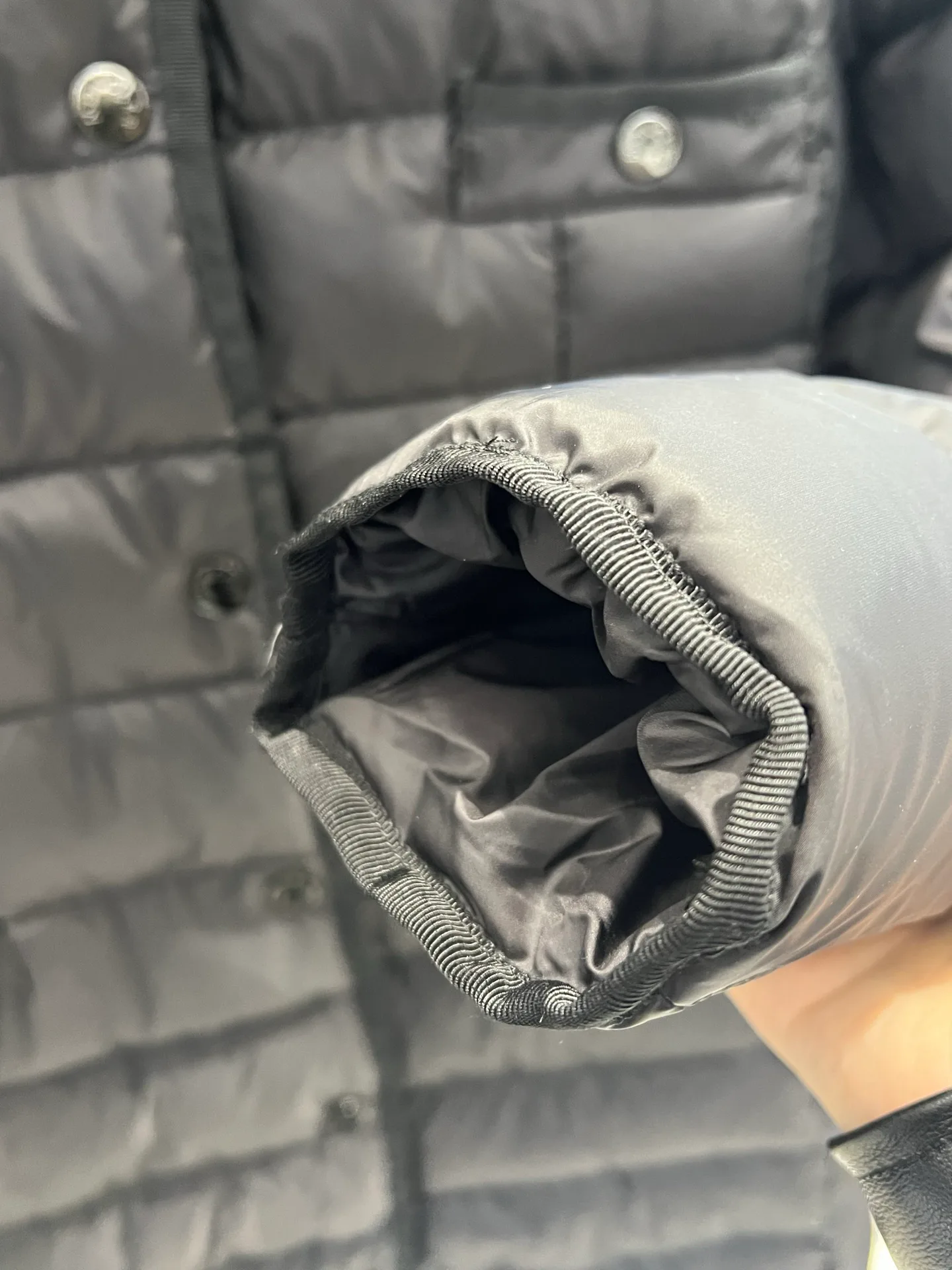 Куртки И Пуховики Женские Moncler 18723419