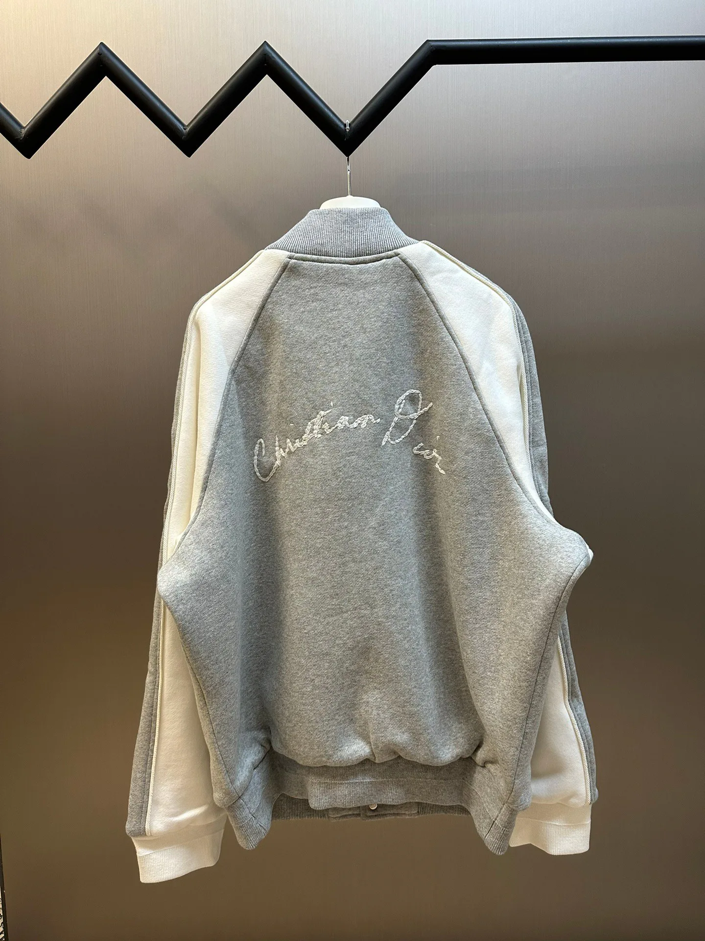 Куртки И Пуховики Женские Christian Dior 212668